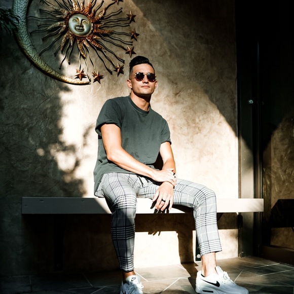 Meet your Posher, Robby - Picture 2 of 5